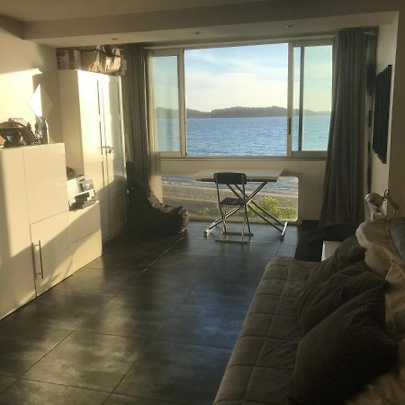 T2 Les Pieds Dans L Eau Vue Mer Apartment Six-Fours-les-Plages Exterior photo