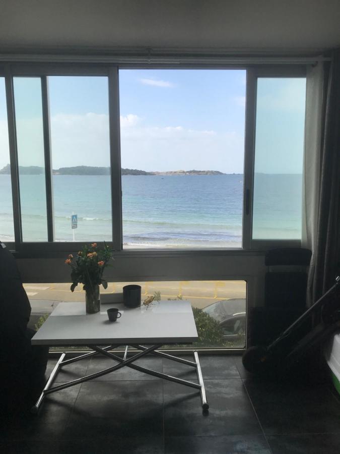 T2 Les Pieds Dans L Eau Vue Mer Apartment Six-Fours-les-Plages Exterior photo