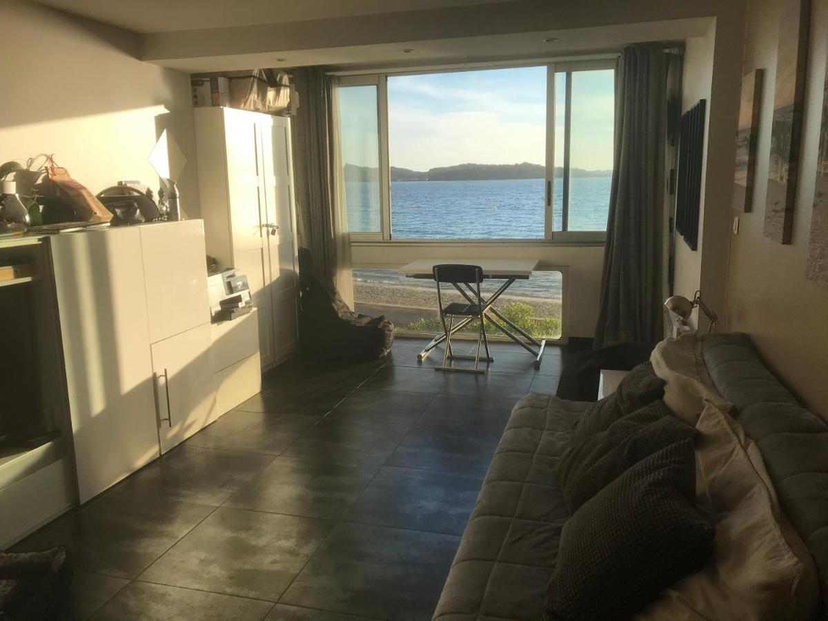 T2 Les Pieds Dans L Eau Vue Mer Apartment Six-Fours-les-Plages Exterior photo