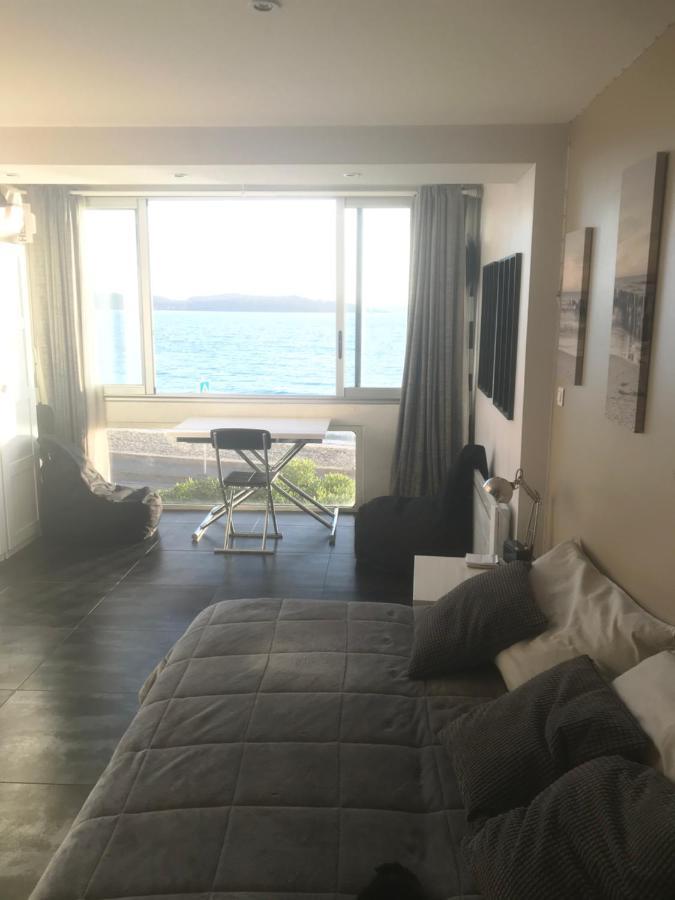 T2 Les Pieds Dans L Eau Vue Mer Apartment Six-Fours-les-Plages Exterior photo
