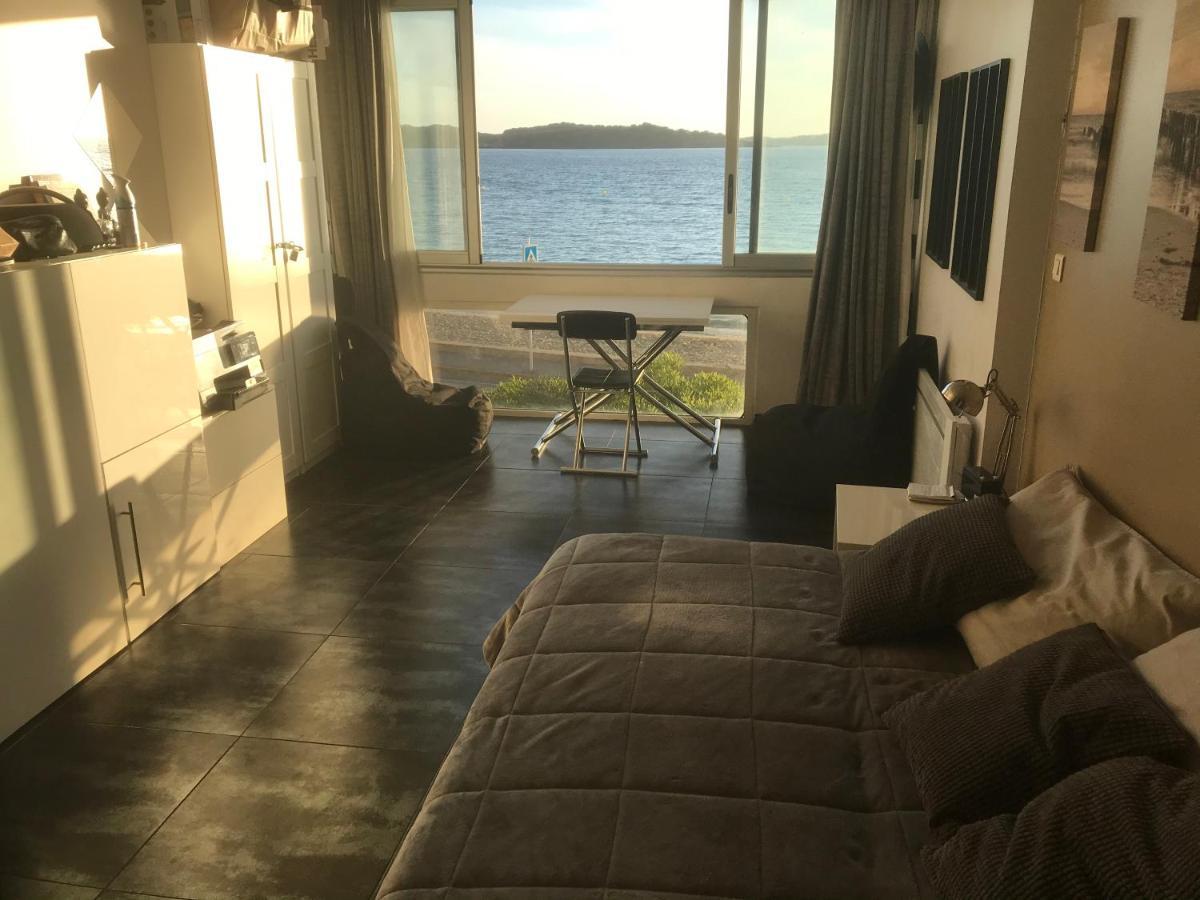 T2 Les Pieds Dans L Eau Vue Mer Apartment Six-Fours-les-Plages Exterior photo