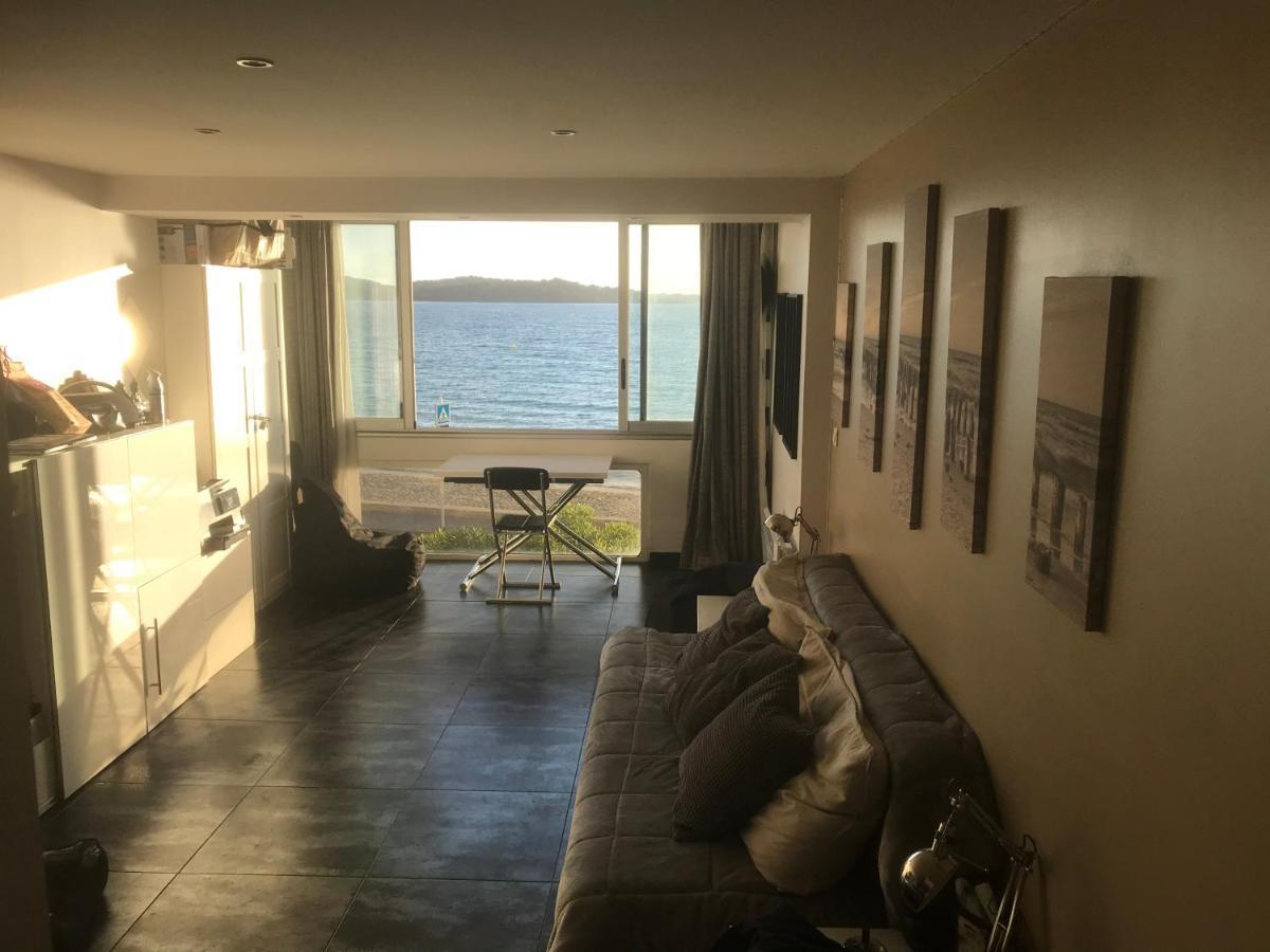 T2 Les Pieds Dans L Eau Vue Mer Apartment Six-Fours-les-Plages Exterior photo