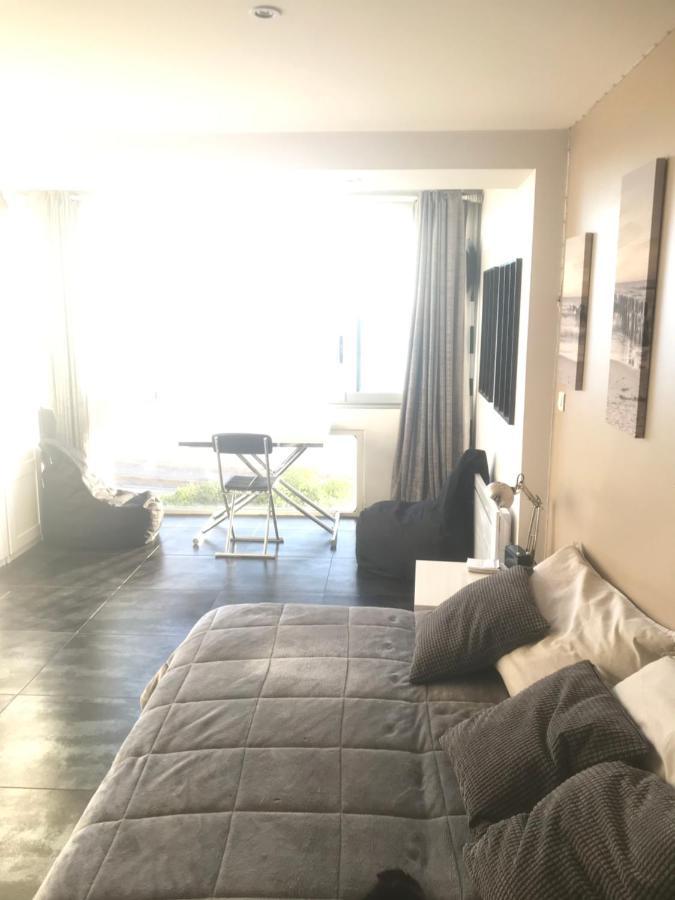 T2 Les Pieds Dans L Eau Vue Mer Apartment Six-Fours-les-Plages Exterior photo