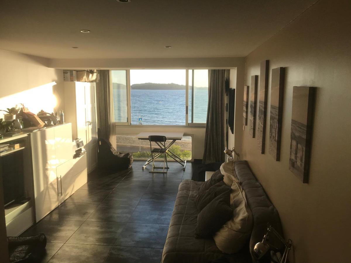 T2 Les Pieds Dans L Eau Vue Mer Apartment Six-Fours-les-Plages Exterior photo